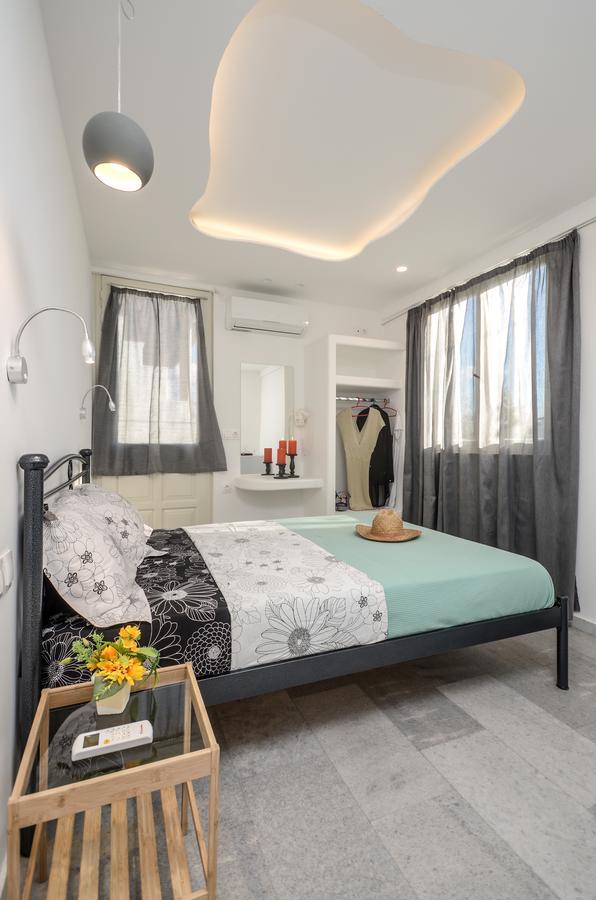 Depis Suites Naxos City المظهر الخارجي الصورة