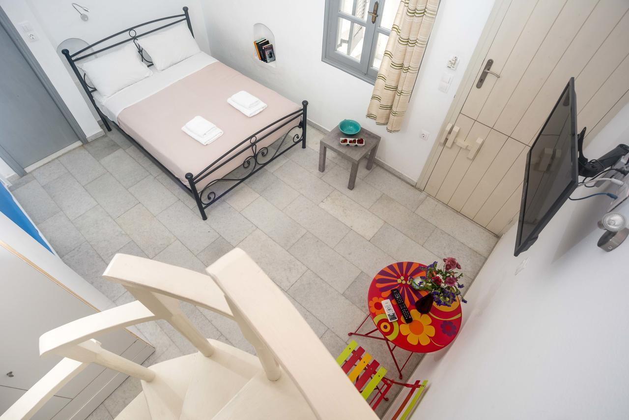Depis Suites Naxos City المظهر الخارجي الصورة