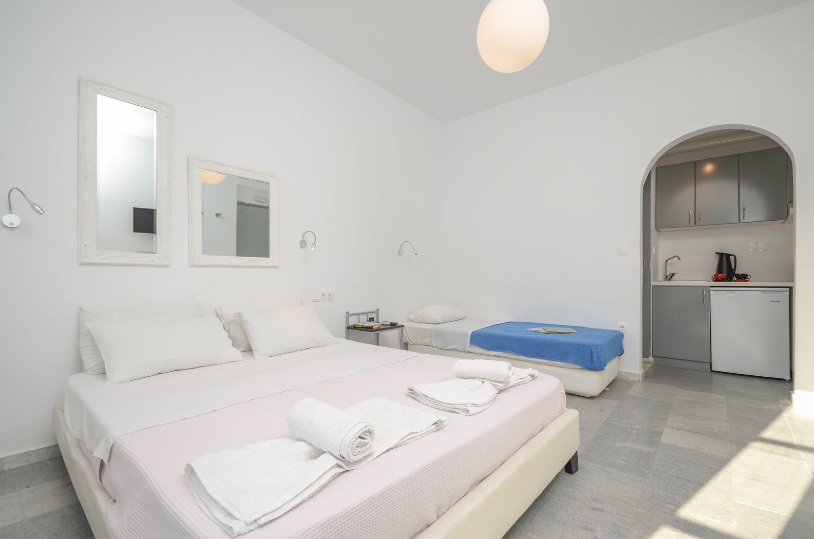 Depis Suites Naxos City المظهر الخارجي الصورة